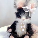 水嶋広子 3.バッグチャーム「うさぎ」体長約13cm 12,100円(税込) m_03a