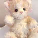 水嶋広子 8.「テディキャット」体長約20cm 23,100円(税込) m_08a