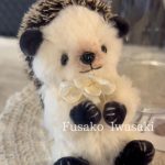 07.岩崎夫佐子 ハリネズミ 黒い手足の仔